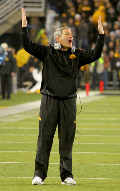 112214-iowa-wis14